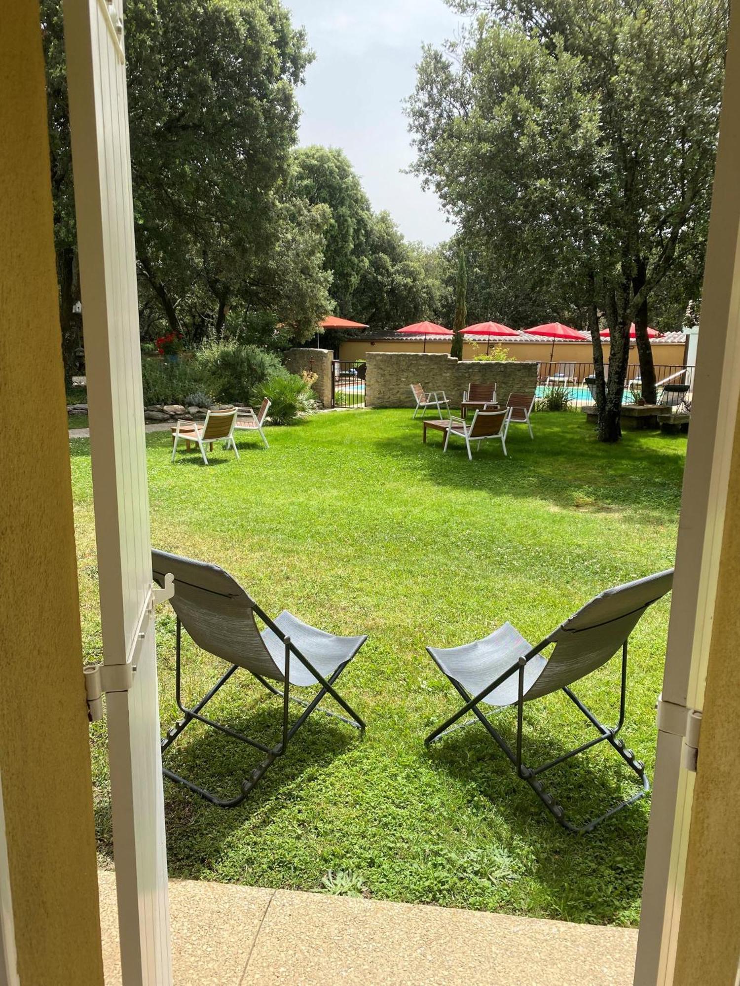 Logis La Bastide De Grignan Hotel & Restaurant "La Chenaie" Екстер'єр фото